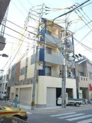 西鉄天神大牟田線西鉄平尾駅まで徒歩7分