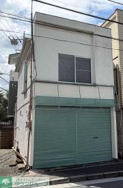 桜とひなたのガレージハウス