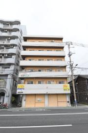 片野三番館