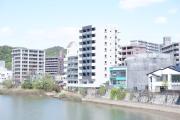 広島電鉄白島線白島駅まで徒歩12分