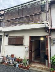 菱屋西連棟貸家