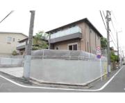 東急東横線中目黒駅まで徒歩11分