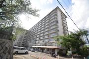 ローレルハイツ茨木総持寺2号棟