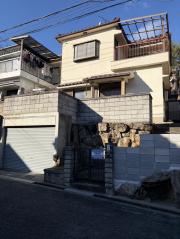 高井田車庫付き戸建