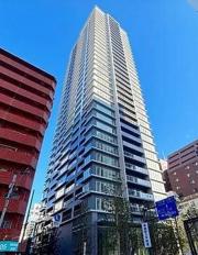 東京メトロ丸ノ内線新宿御苑前駅まで徒歩4分