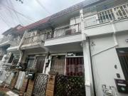 牧落二丁目テラスハウス