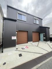 ネオガレ初芝 EAST