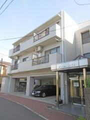 ＪＲ中央線荻窪駅まで徒歩8分