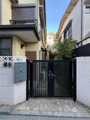 都営大江戸線東新宿駅まで徒歩8分