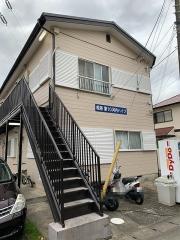 ＪＲ東海道本線平塚駅までバス約15分 徒歩2分