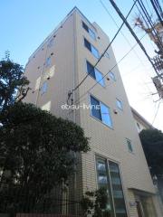 東京メトロ銀座線表参道駅まで徒歩13分