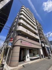 地下鉄東西線二条城前駅まで徒歩9分