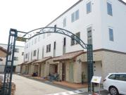 ラプラヤIII番館