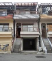 点野5丁目 3階建て