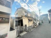 ＪＲ片町線忍ケ丘駅まで徒歩11分