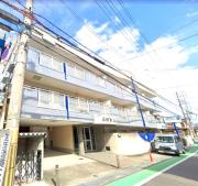 Am′s court
