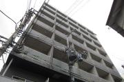 地下鉄御堂筋線新大阪駅まで徒歩15分