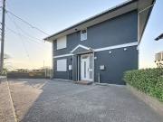 芦名1丁目貸家 右側