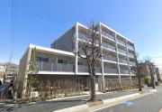 小田急小田原線新百合ヶ丘駅まで徒歩2分