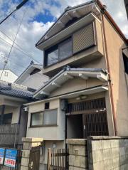 太秦野元町貸家