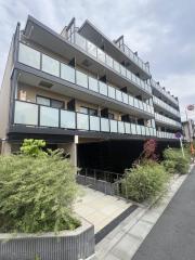 西武新宿線新井薬師前駅まで徒歩4分