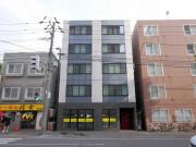 地下鉄南北線すすきの駅まで徒歩8分