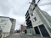 Ena chere HIRAGISHI