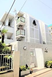 ＪＲ山手線新大久保駅まで徒歩8分