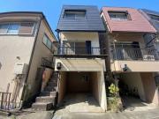 京阪本線寝屋川市駅までバス約8分 徒歩2分