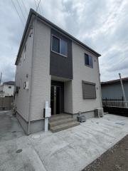 ＪＲ中央線八王子駅までバス約28分 徒歩4分