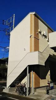小田急小田原線相模大野駅までバス約19分 徒歩7分