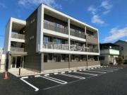 ＪＲ東北本線小山駅までバス約16分 徒歩3分