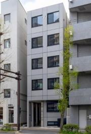 東京メトロ日比谷線北千住駅まで徒歩8分