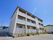 近鉄難波・奈良線菖蒲池駅まで徒歩24分
