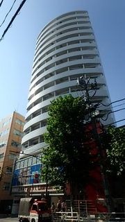 都営大江戸線代々木駅まで徒歩3分