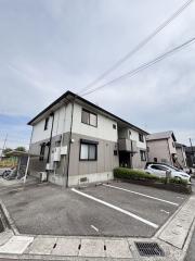 地下鉄西神・山手線伊川谷駅までバス約18分 徒歩1分