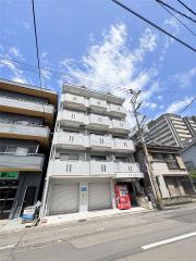 鹿児島市電谷山線新屋敷駅まで徒歩9分