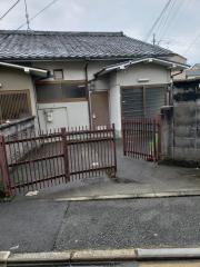 太秦安井貸家北