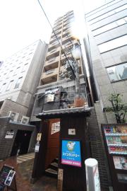 地下鉄御堂筋線心斎橋駅まで徒歩10分