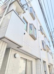 京急大師線鈴木町駅まで徒歩8分