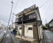 亀井町2丁目貸家