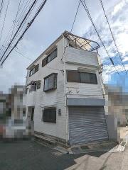 戸建て貸家 車庫付き