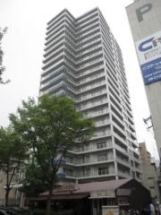 西鉄天神大牟田線西鉄福岡（天神）駅まで徒歩9分