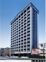 地下鉄箱崎線呉服町駅まで徒歩10分