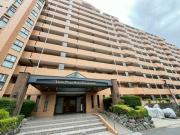 東武伊勢崎・大師線獨協大学前駅まで徒歩4分