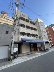 地下鉄千日前線日本橋駅まで徒歩10分