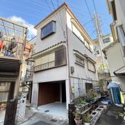 川勝町車庫付き戸建て