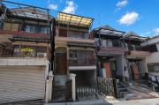 枚方市高野道1丁目11-4 貸家