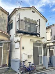 日暮里・舎人ライナー赤土小学校前駅まで徒歩4分