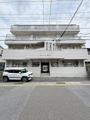 地下鉄東山線藤が丘駅までバス約14分 徒歩3分